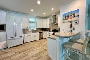 174 NE Portside Dr, Jensen Beach, FL 34957 - Photo 5