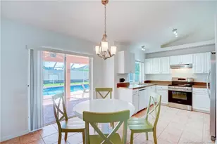 2007 SE Heathwood Cir, Port Saint Lucie, FL 34952 - Photo 11