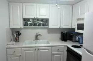 2929 SE Ocean Blvd, Stuart, FL 34996 - Photo 13