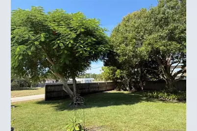 2457 NE Wilda Street NE, Jensen Beach, FL 34957 - Photo 7