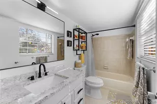 1999 NE Collins Cir, Jensen Beach, FL 34957 - Photo 11