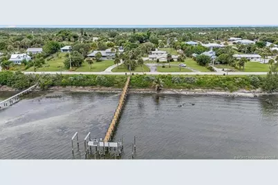 104 Sheridan Lane, Jensen Beach, FL 34957 - Photo 3