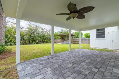 8300 SE Camellia Drive, Hobe Sound, FL 33455 - Photo 15
