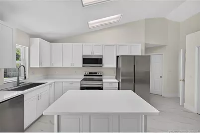 2470 SE Toledo Avenue, Port Saint Lucie, FL 34952 - Photo 15