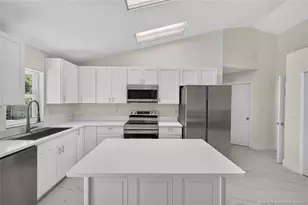 2470 SE Toledo Ave, Port Saint Lucie, FL 34952 - Photo 15
