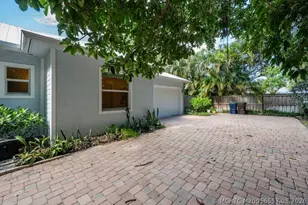 1015 SW Flora Belle Ln, Stuart, FL 34994 - Photo 53