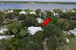 1015 SW Flora Belle Ln, Stuart, FL 34994 - Photo 3