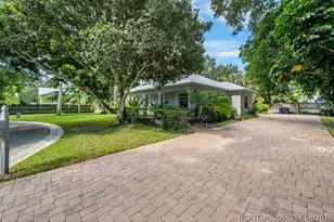 1015 SW Flora Belle Ln, Stuart, FL 34994 - Photo 51