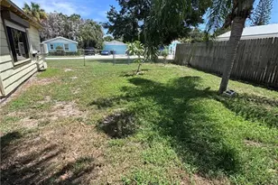 2310 NE Park St, Jensen Beach, FL 34957 - Photo 33