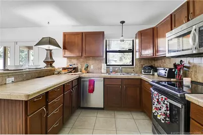 5765 SE Rosemont Avenue, Stuart, FL 34997 - Photo 11