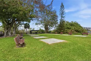 421 SW South River Dr, Stuart, FL 34997 - Photo 21