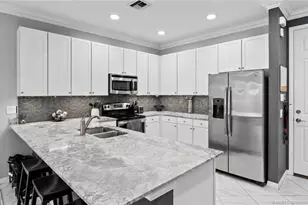 650 SW Glen Crest Way, Stuart, FL 34997 - Photo 9