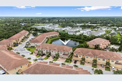 650 SW Glen Crest Way, Stuart, FL 34997 - Photo 3
