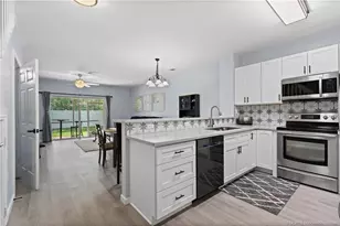 5012 SE Mariner Garden Cir, Stuart, FL 34997 - Photo 5