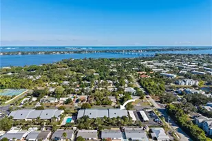 250 SE Four Winds Dr, Stuart, FL 34996 - Photo 25