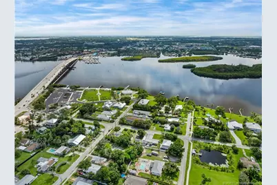 2849 SW Cornell Avenue, Palm City, FL 34990 - Photo 9