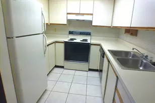 331 SW South River Dr, Stuart, FL 34997 - Photo 3