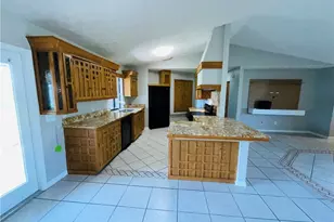 1634 SW Gemini Ln, Port Saint Lucie, FL 34984 - Photo 7