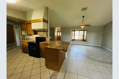 1634 SW Gemini Lane, Port Saint Lucie, FL 34984 - Photo 9