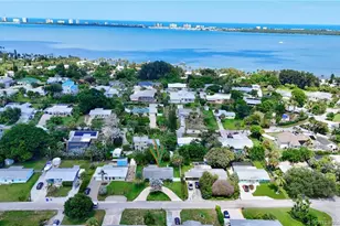 4121 NE Cheri Dr, Jensen Beach, FL 34957 - Photo 29