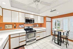 184 NE Edgewater Dr, Stuart, FL 34996 - Photo 17