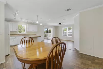 264 NE Oak Street, Stuart, FL 34994 - Photo 11