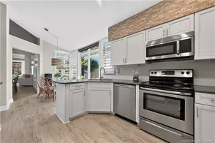 2205 NW Seagrass Dr, Palm City, FL 34990 - Photo 13