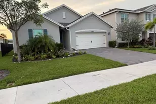 2890 NE Breezeway Cir, Jensen Beach, FL 34957 - Photo 3