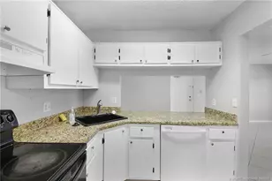 1008 Green Pine Blvd, West Palm Beach, FL 33409 - Photo 13