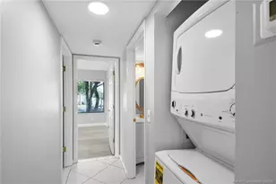 1008 Green Pine Blvd, West Palm Beach, FL 33409 - Photo 15