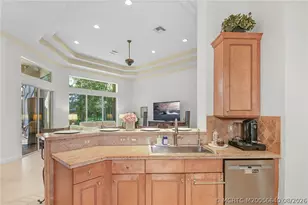 9400 Briarcliff Trace, Port Saint Lucie, FL 34986 - Photo 5
