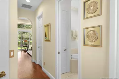 9400 Briarcliff Trace, Port Saint Lucie, FL 34986 - Photo 15