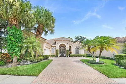 9400 Briarcliff Trace, Port Saint Lucie, FL 34986 - Photo 1