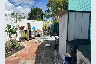 9 N Eric Circle, Greenacres, FL 33463 - Photo 11