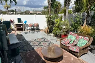 9 N Eric Cir, Greenacres, FL 33463 - Photo 13
