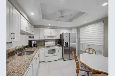 221 NE Plantation Road #211, Stuart, FL 34996 - Photo 9