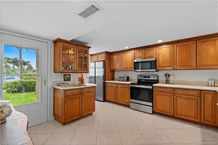 10200 S Ocean Dr, Jensen Beach, FL 34957 - Photo 19