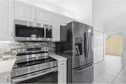 209 River Walk, Hutchinson Island, FL 34949 - Photo 11