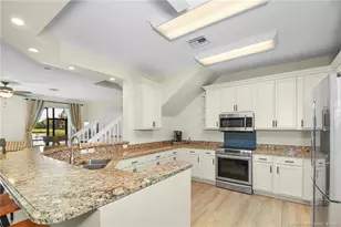132 SE Crestwood Cir, Stuart, FL 34997 - Photo 13