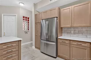 43 SE Sedona Cir, Stuart, FL 34994 - Photo 9