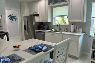 9097 SE Retreat Dr, Hobe Sound, FL 33455 - Photo 5