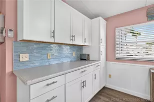 122 Nettles Blvd, Jensen Beach, FL 34957 - Photo 15