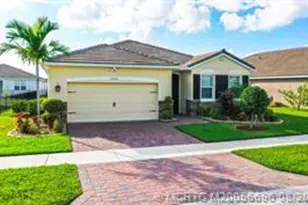 10568 SW Cambria Ln, Port Saint Lucie, FL 34987 - Photo 35