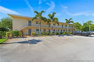 2950 SE Ocean Blvd, Stuart, FL 34996 - Photo 1