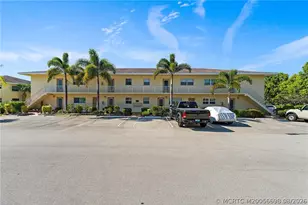 2950 SE Ocean Blvd, Stuart, FL 34996 - Photo 29
