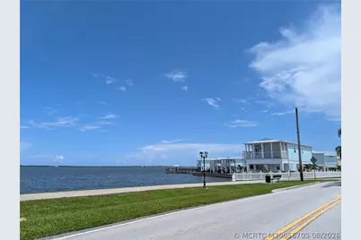 2457 NE Hickory Avenue, Jensen Beach, FL 34957 - Photo 7