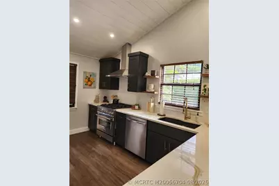 496 SE Cardinal Trail, Stuart, FL 34997 - Photo 5