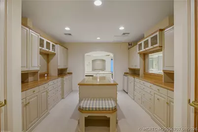 6661 SE Harbor Circle, Stuart, FL 34996 - Photo 45