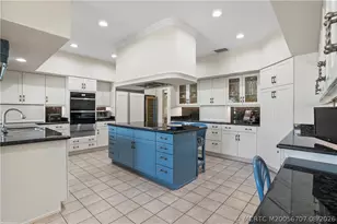 6661 SE Harbor Cir, Stuart, FL 34996 - Photo 15