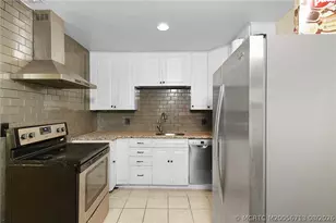 8331 SE Lundy St, Hobe Sound, FL 33455 - Photo 5